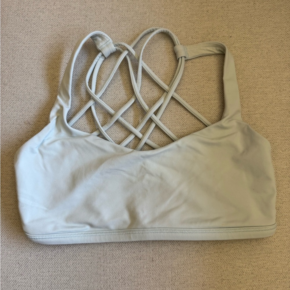 Lululemon Free to Be Bra